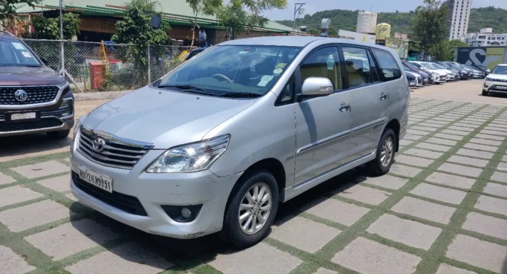 Innova Second Hand खरीदना 2026 में कितना सही है? पूरी जानकारी 2 Maha 1